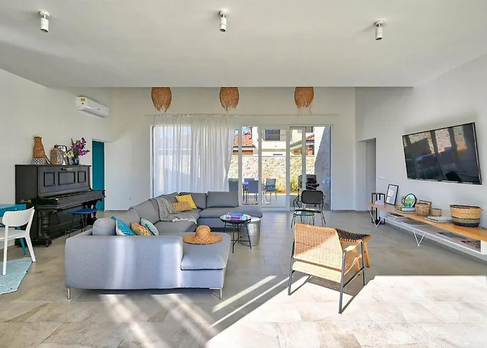 Vela Muline Vikendica *